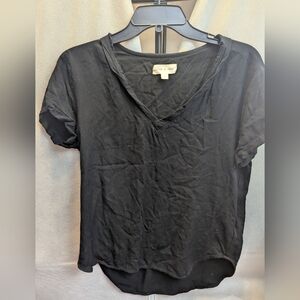 Cloth & Stone Black Short Sleeve V-Neck Top